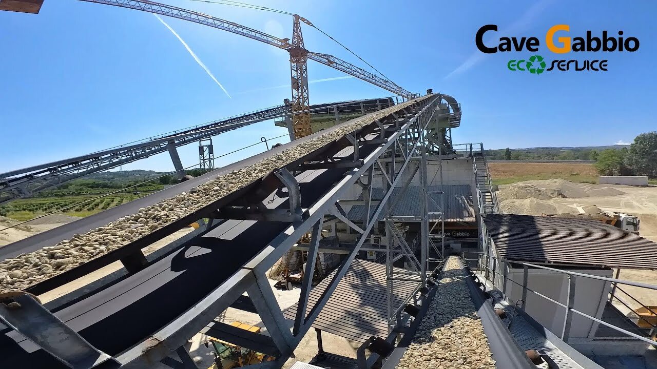 Fotogramma del video aziendale di Cave Gabbio girato con il drone
